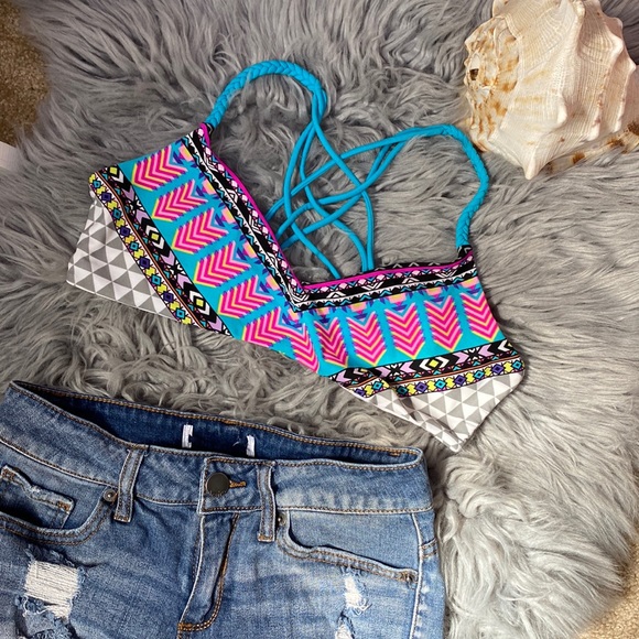 La Hearts Other - Tribal print bikini top